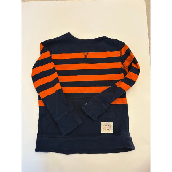 Bundle of 4 size 4/5 Boys: Sweater, Long Sleeve, Polo, & short sleeved Henley - Picture 3 of 5